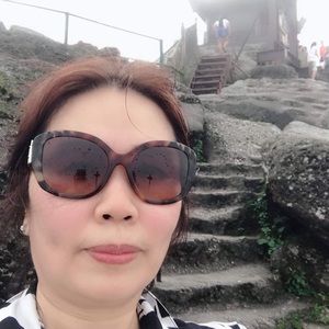 Meet your Posher, Natalie